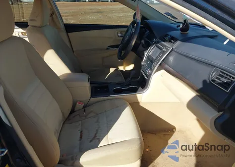 2015 Toyota Camry Le z USA, uszkodzony, nr VIN 4T1BF1FK8FU965157